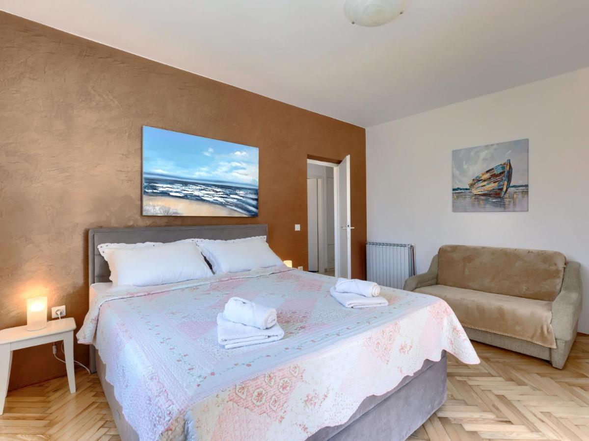 Apartment Villa Alba-2 By Interhome อูมัค ภายนอก รูปภาพ